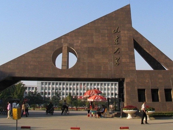 Đại học Trung Quốc xin lỗi vì gán ghép sinh viên trong nước với nước ngoài