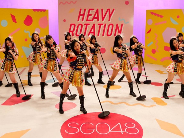 SGO48 chính thức tung MV "Heavy Rotation" đầu tay khiến fan bấn loạn đòi cover