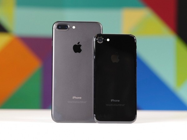 Apple nói gì khi iPhone 7 bị tố phát ra bức xạ cao gấp đôi mức cho phép?