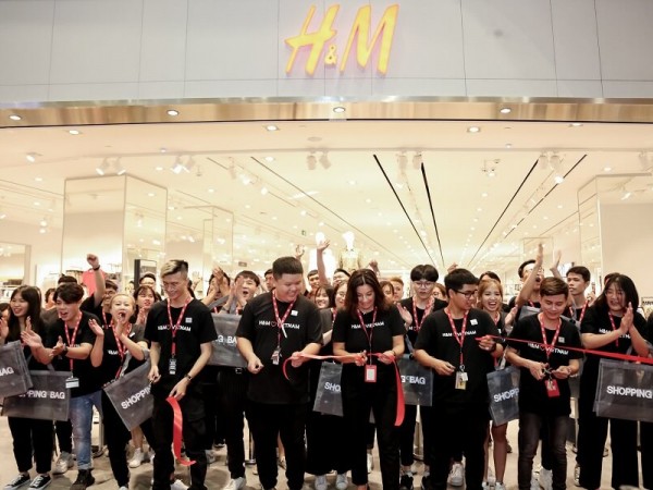H&M khai trương cửa hàng thứ bảy trước sinh nhật tròn 2 tuổi tại Việt Nam