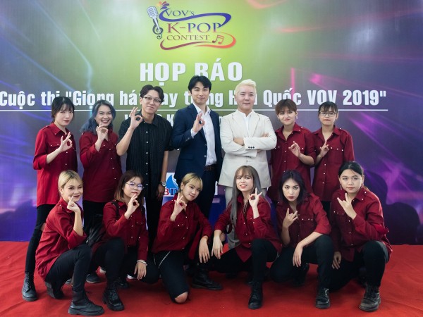 Biên đạo múa cho BTS và nhiều idol Kpop sang Việt Nam làm giảm khảo VOV's K-Pop Contest