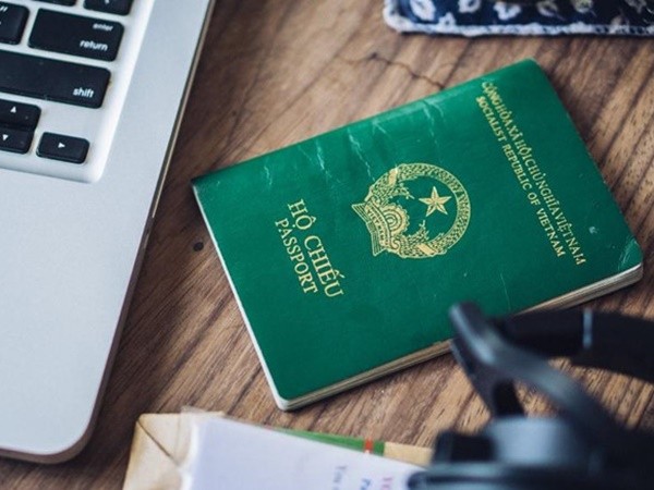 Hãng tư vấn xếp Việt Nam gần nhóm 10 quốc gia có hộ chiếu "yếu" nhất