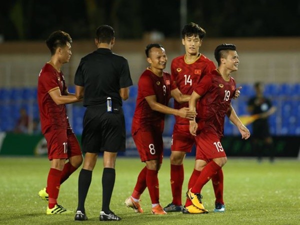 Quang Hải: “Cầu thủ U22 Việt Nam tặng toàn bộ đồ ăn cho đội tuyển nữ”