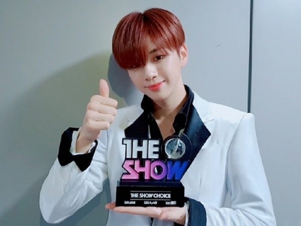 Sau tất cả, Kang Daniel đã được Dispatch minh oan về chiếc cúp chiến thắng ở “The Show”