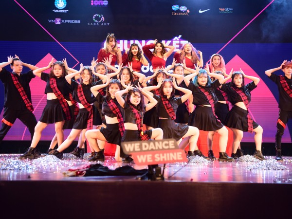 Hà Nội: Loạt bản "hit" đình đám được khoác áo mới tại cuộc thi "K-pop Dance For Youth"
