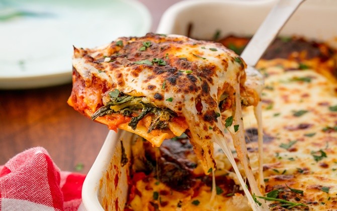 Trưa nay “măm” gì: Cùng lập team đi thử món mỳ “nghìn lớp” Lasagna