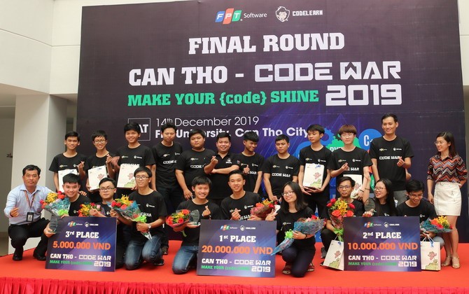 Ba học sinh THPT chiến thắng "Code War" Cần Thơ 2019